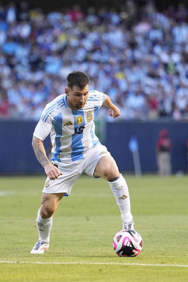 齐沃：拿下三分才是最重要的，球队很好限制对手高空球进攻（齐沃：全取三分最关键，球队成功遏制对手的高空球进攻）