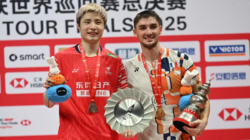 最近阿隆索的帅位岌岌可危，斯洛特也面临战绩不佳的...（阿隆索帅位告急，斯洛特亦因战绩低迷承压）