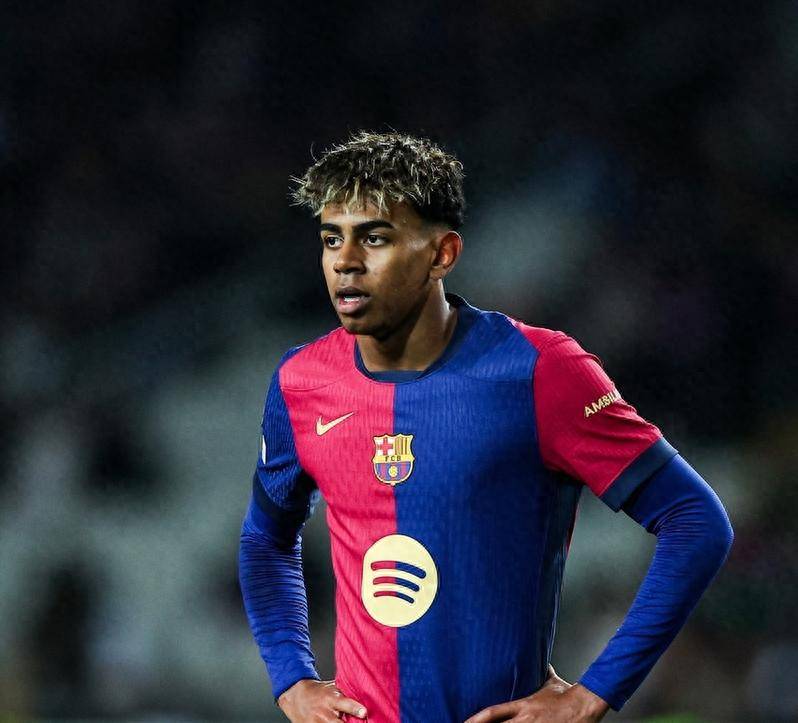 记者：乔纳森-戴维未来存疑，拜仁和热刺已了解球员离队条件（记者：乔纳森-戴维前景未明，拜仁与热刺已知其离队条款）