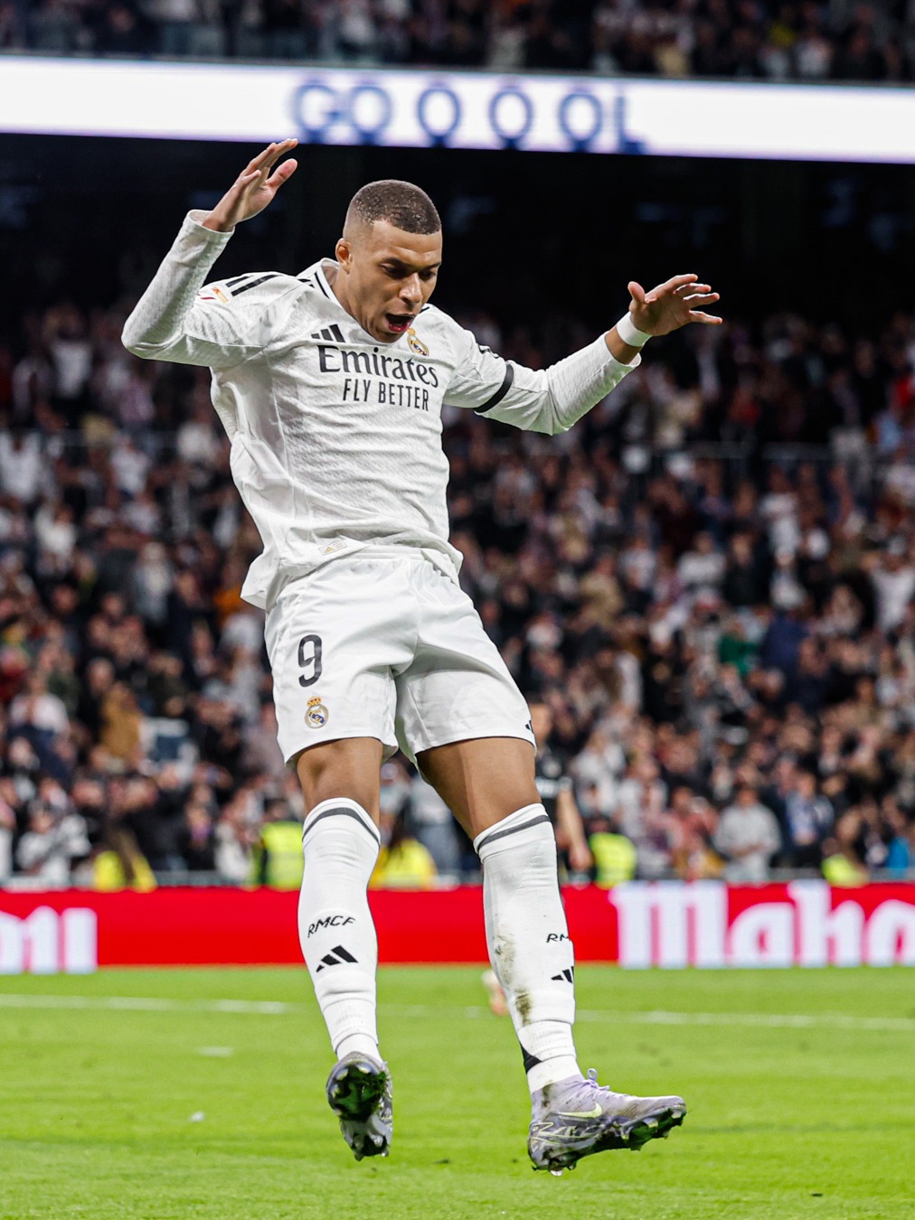 湖人进攻端数据上升，效率明显提升（湖人火力回暖，进攻效率大幅提升）